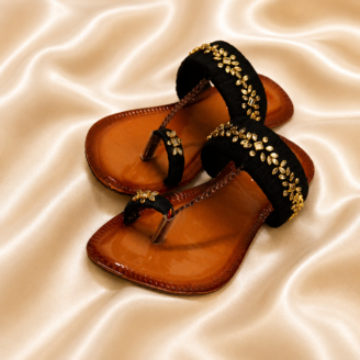 Shoe36 Handmade Kundan Kolhapuri Chappal