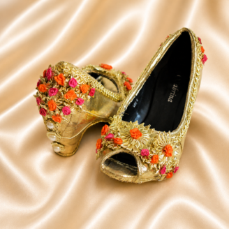 Shoe06 Golden Gota Heel Shoes