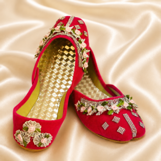 Shoe32 Red Khussa