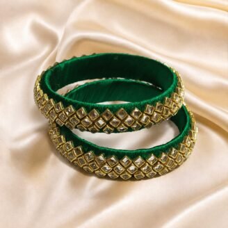 KBangle302 Pair of Emerald Green Kundan Bangles