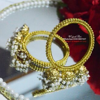 KBangle354 Pair of Gold Kundan Bangles With Tassles