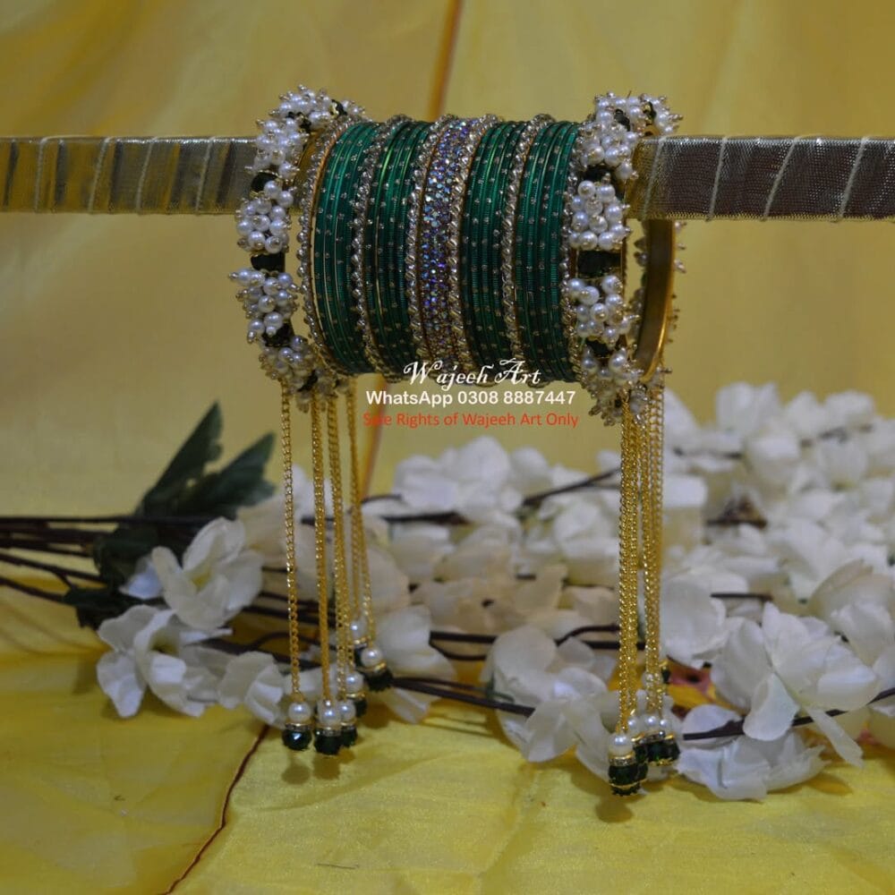 KBangle438 Green and Silver Pearl Bangle Set